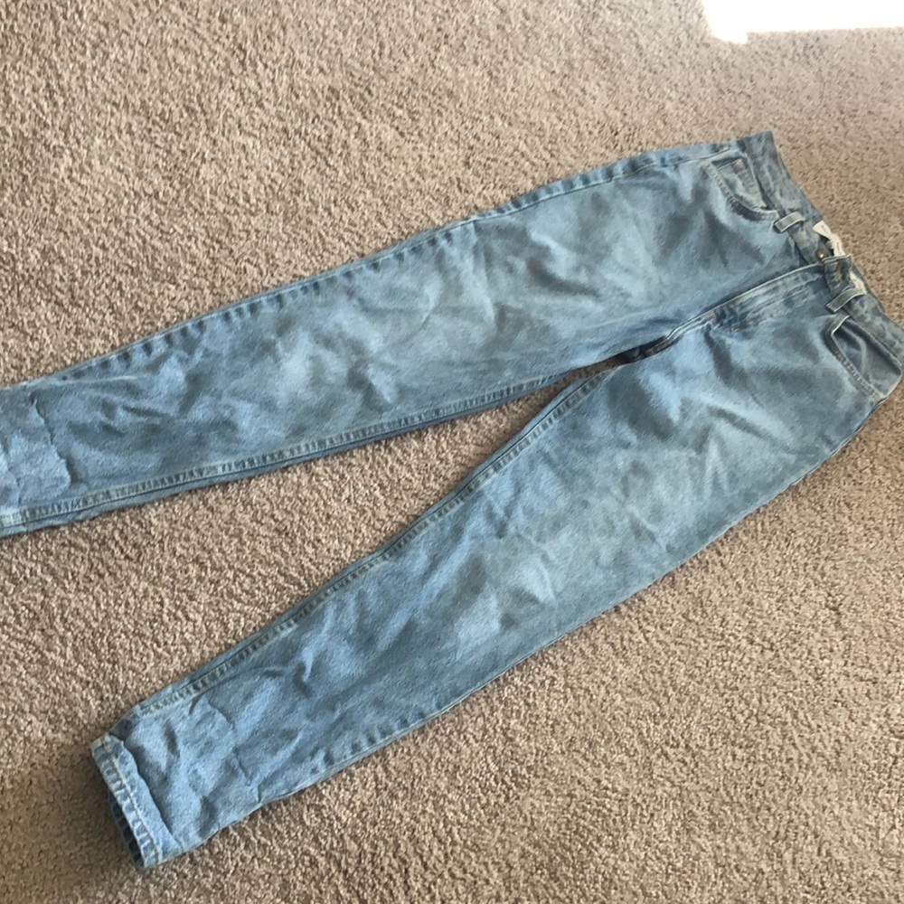 AMERICAN APPAREL HIGH WAIST MOM JEANS